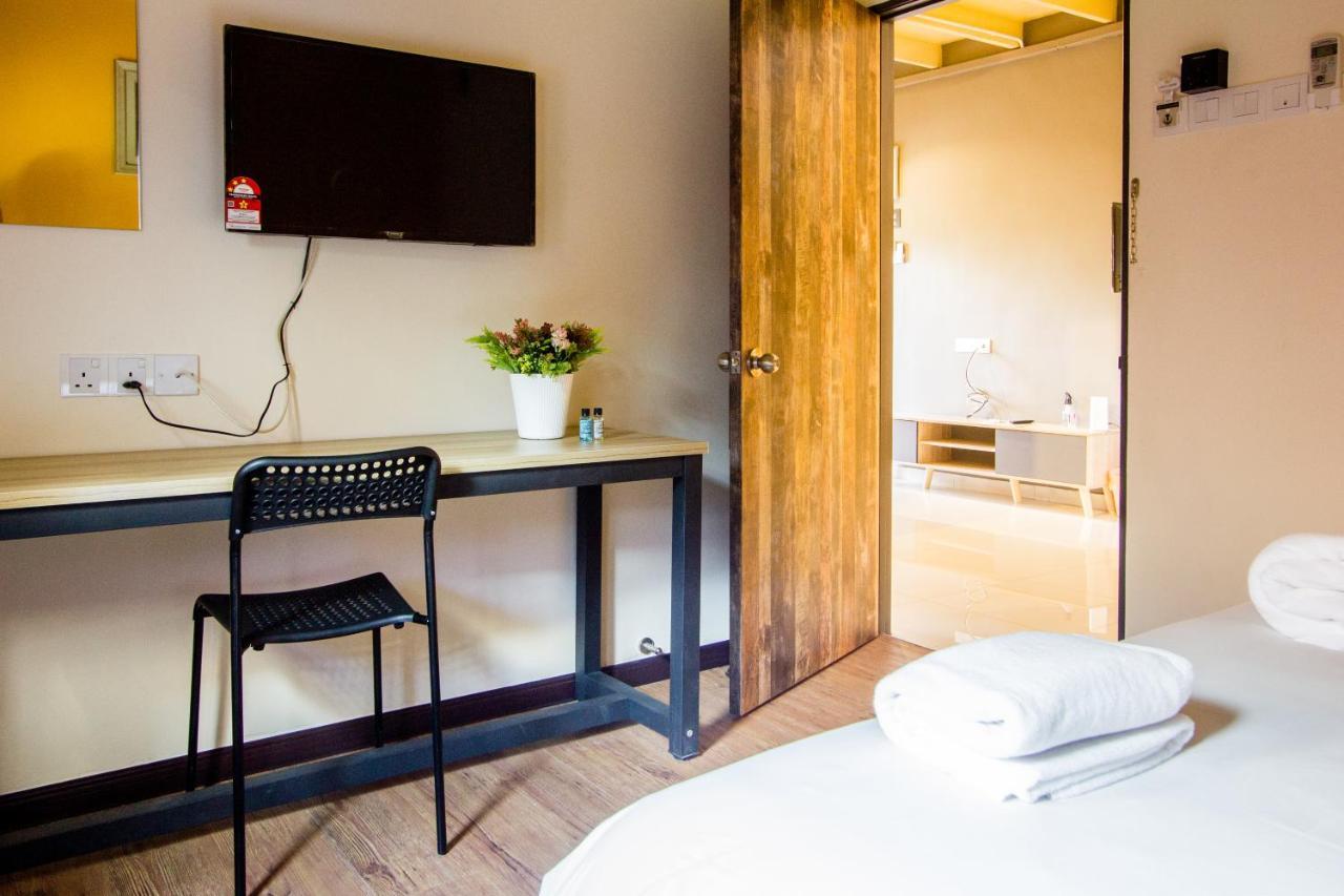 Explore 5Br Gardenhouse Retreats Butterworth Exterior foto